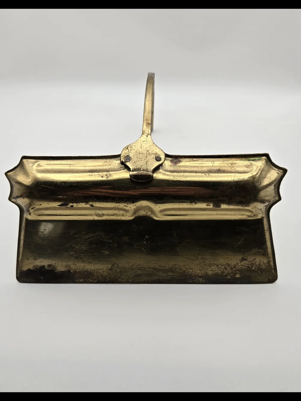 ✨ Vintage Brass Silent Butler Crumb Catchers – Set of 2 - Picture 10 of 15